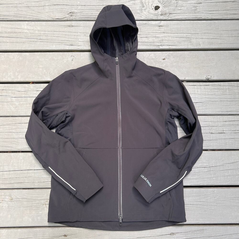 lululemon Cross Chill Jacket Mens Medium Carbon Dust Hooded Fleece Lined Running